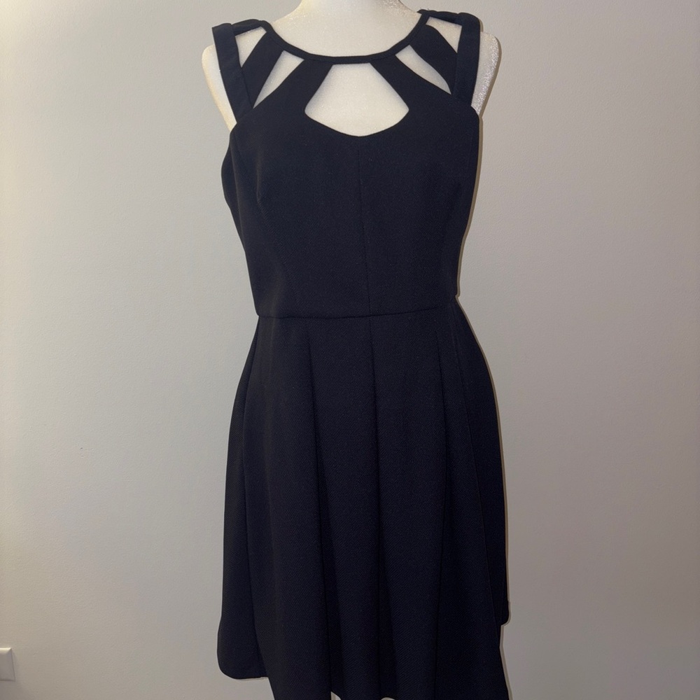 Betsey Johnson Black Cocktail Dress Size 12 Large L Cutout with Pockets